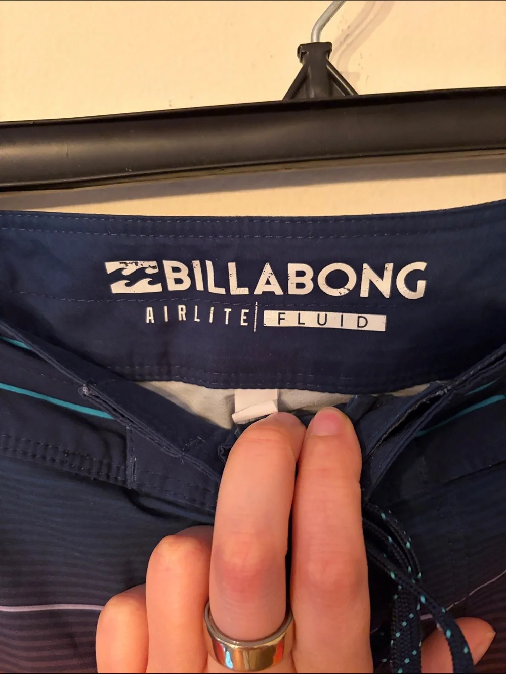 Billabong Men’s Ombré Sunset Boardshorts - EUC - Size 33